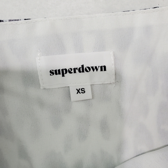 Superdown Kina Mini Dress in White Leopard Sz XS Ruffle Sexy Vacation - Picture 11 of 16